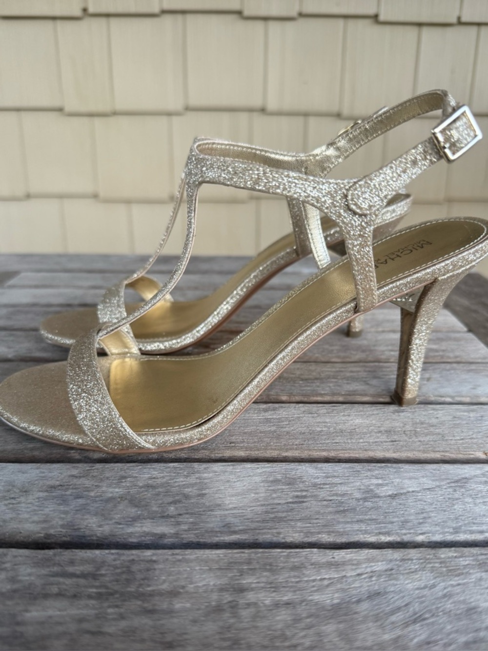 Michael Kors Gold Glitter T-Strap Heels Sandals Size 7.5 Wedding Evening - Picture 2 of 7